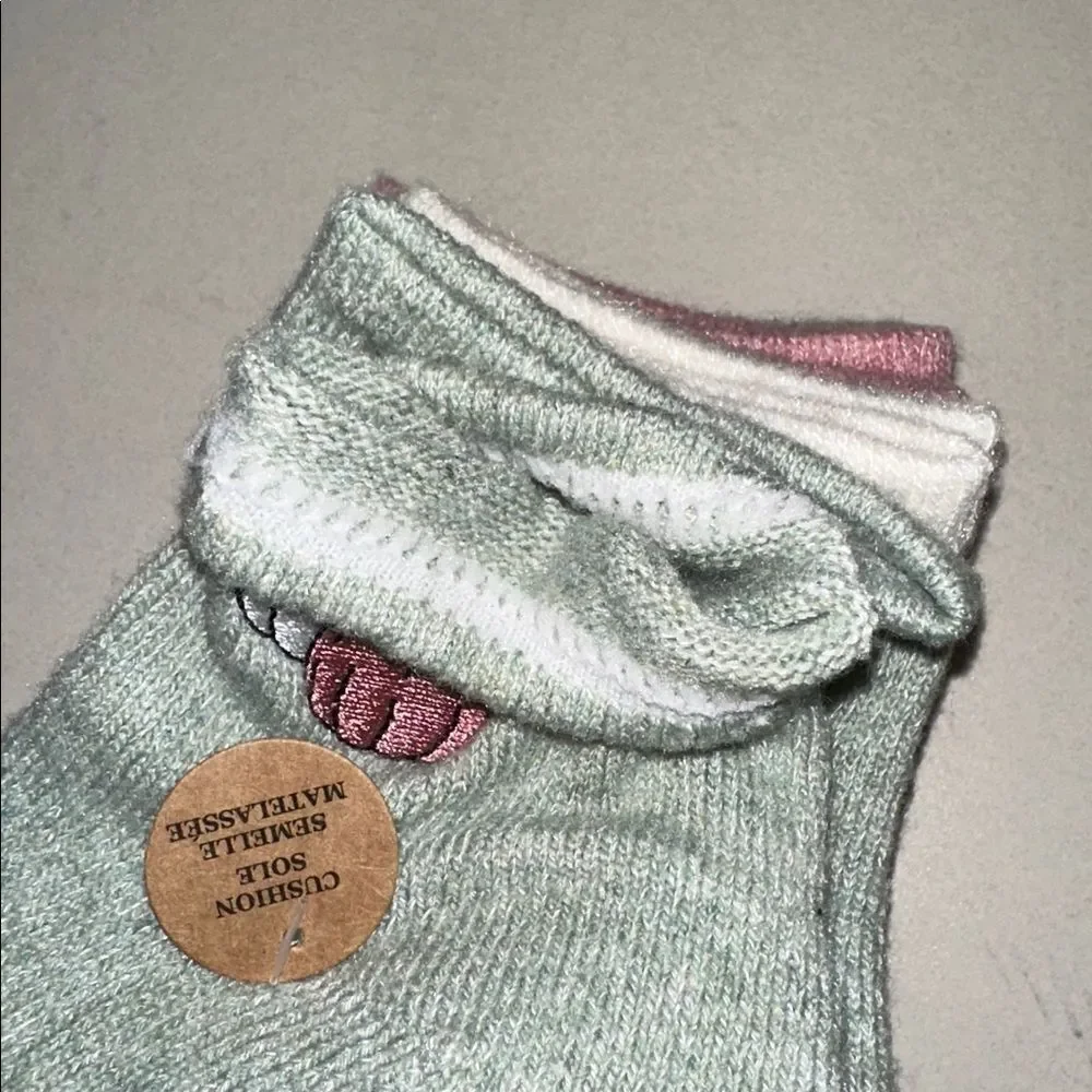 BORN OS Green White Pink Printed Fall Wool Blend Quarter Outdoor Warm Socks 4pk